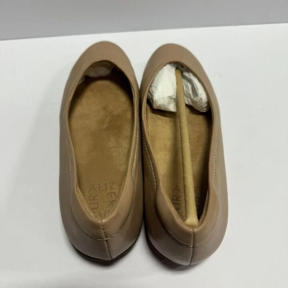Naturalizer Beige Leather Ballet Flats